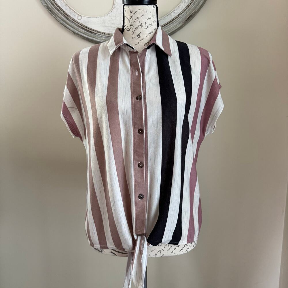 Exclusive One Women’s Button Front Striped Blouse Tie Hem Short Sleeve Top SizeS
